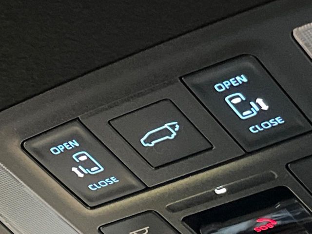 TOYOTA VOXY HYBRID 2026 Image 31