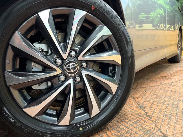 TOYOTA VOXY HYBRID 2026 Image 31