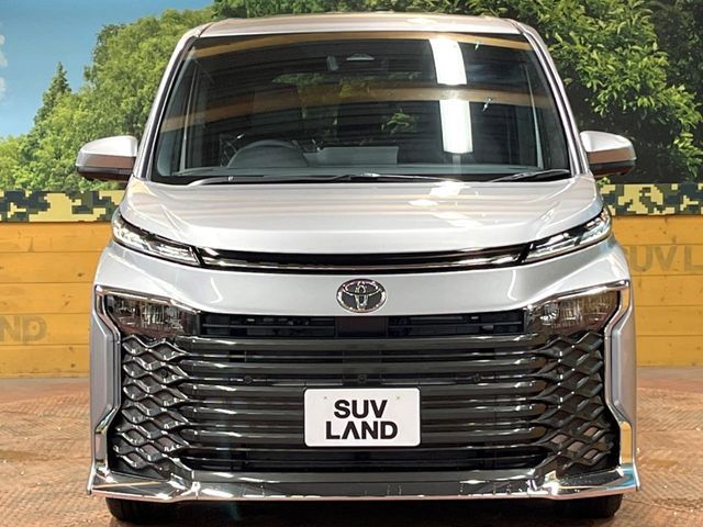 TOYOTA VOXY HYBRID 2026 Image 31
