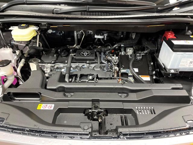 TOYOTA VOXY HYBRID 2026 Image 31