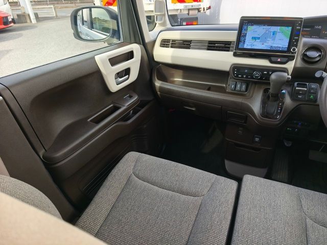 HONDA N BOX 2021 Image 31