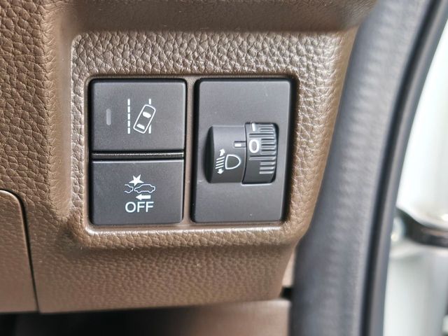 HONDA N BOX 2021 Image 31