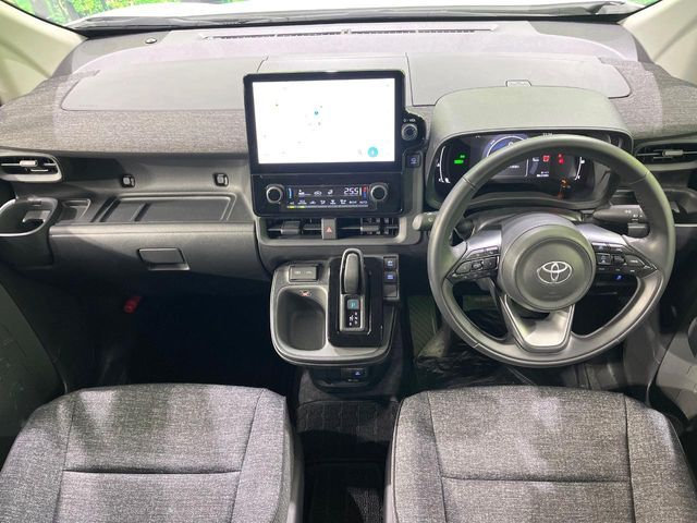 TOYOTA SIENTA HYBRID 2023 Image 31