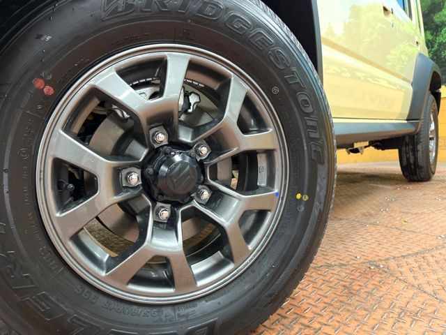 SUZUKI JIMNY NOMADE 2025 Image 31