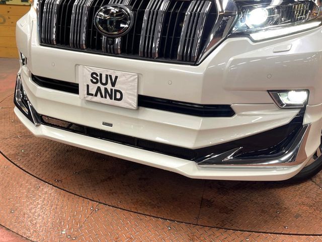 TOYOTA LANDCRUISER PRADO 2023 Image 31