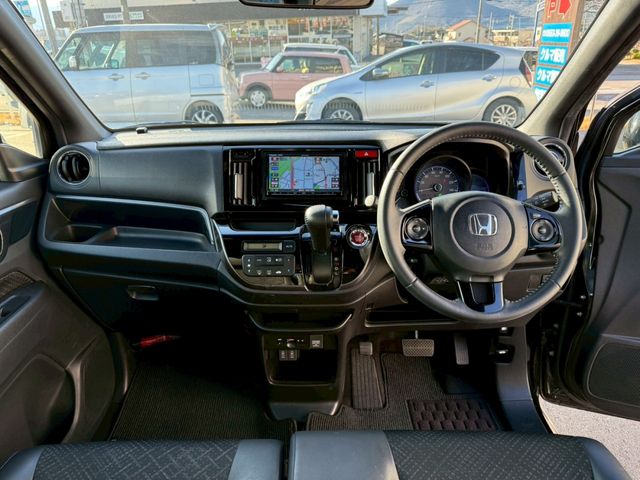 HONDA N-WGN CUSTOM 2018 Image 31