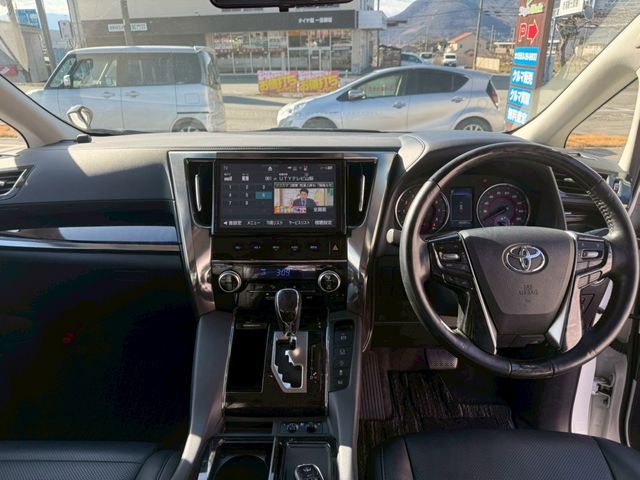 TOYOTA ALPHARD 4WD 2018 Image 31