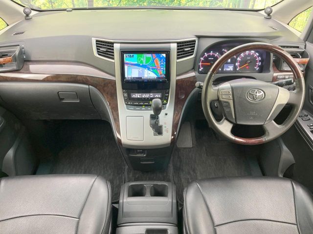 TOYOTA VELLFIRE 2012 Image 31