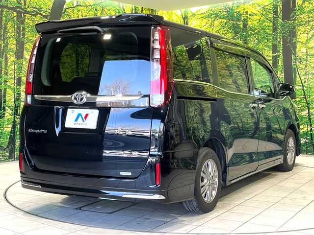 TOYOTA ESQUIRE 2015 Image 31