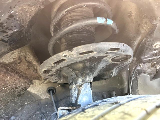 TOYOTA ESQUIRE 2015 Image 31