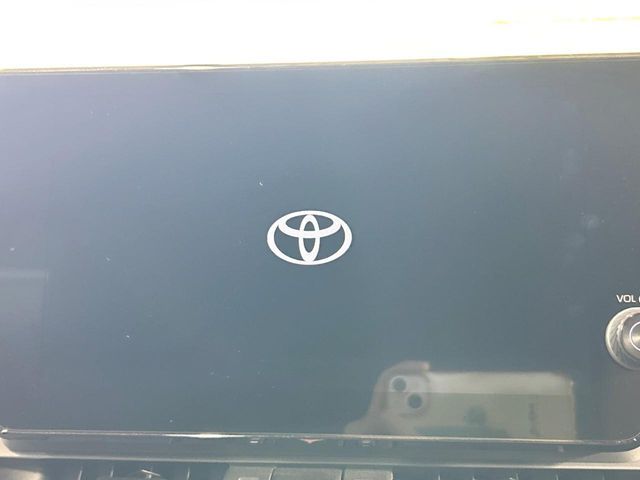 TOYOTA RAV4 HYBRID 4WD 2023 Image 31