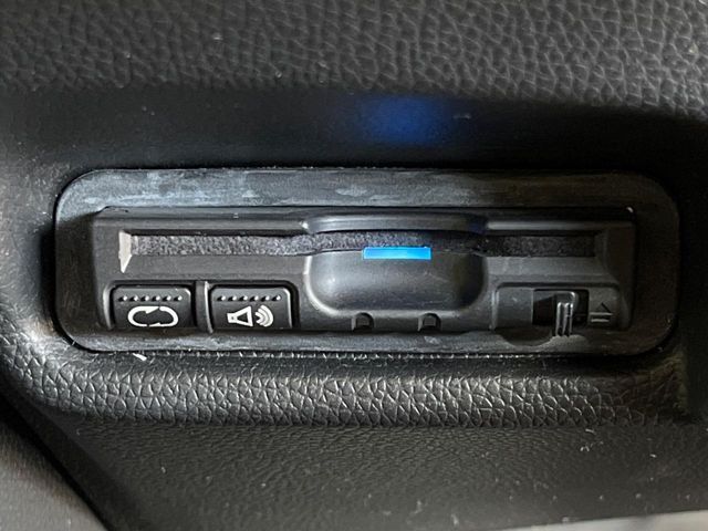 HONDA FIT HYBRID 2015 Image 31