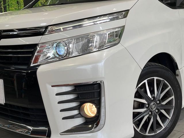 TOYOTA VOXY 2016 Image 31