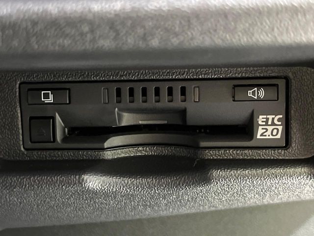 TOYOTA HIACE VAN 4WD 2021 Image 31