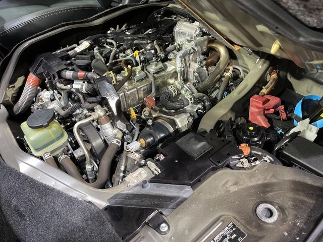 TOYOTA HIACE VAN 4WD 2021 Image 31