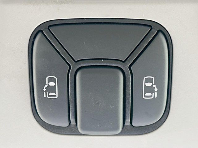 TOYOTA VELLFIRE 2013 Image 31