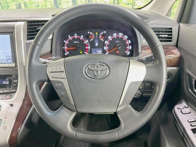 TOYOTA VELLFIRE 2013 Image 31