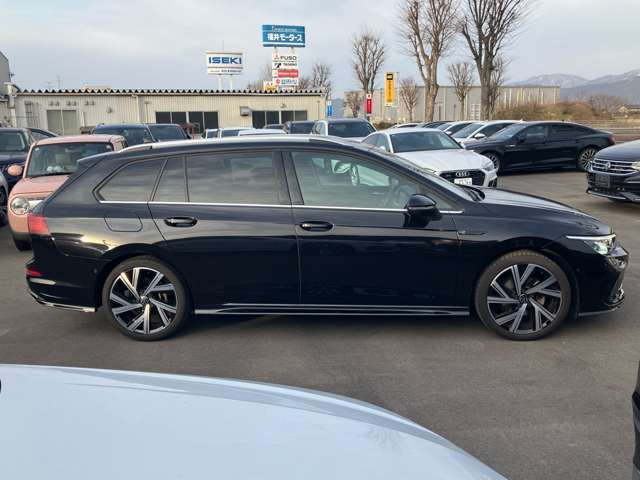 VOLKSWAGEN GOLF VARI 2023 Image 31