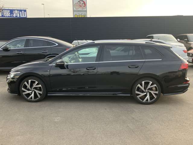 VOLKSWAGEN GOLF VARI 2023 Image 31