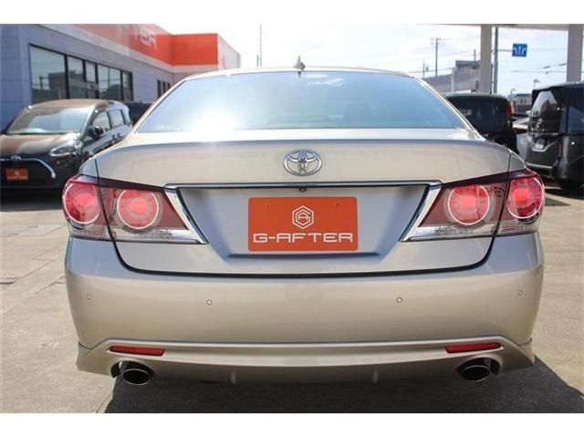 TOYOTA CROWN SEDAN 2016 Image 31