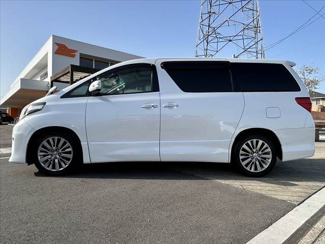 TOYOTA ALPHARD 2013 Image 31