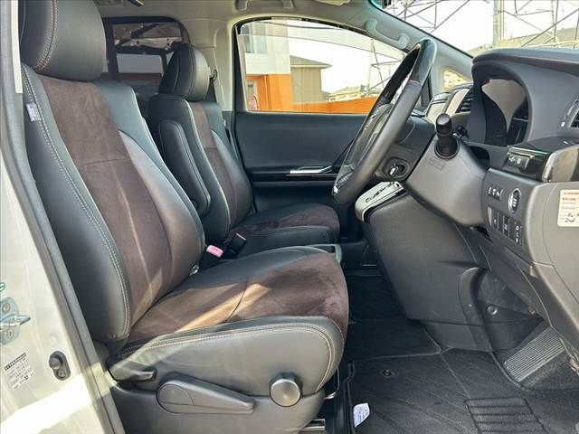 TOYOTA ALPHARD 2013 Image 31
