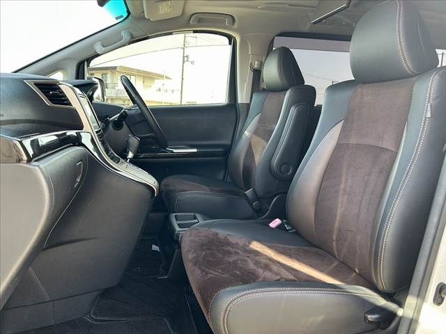 TOYOTA ALPHARD 2013 Image 31