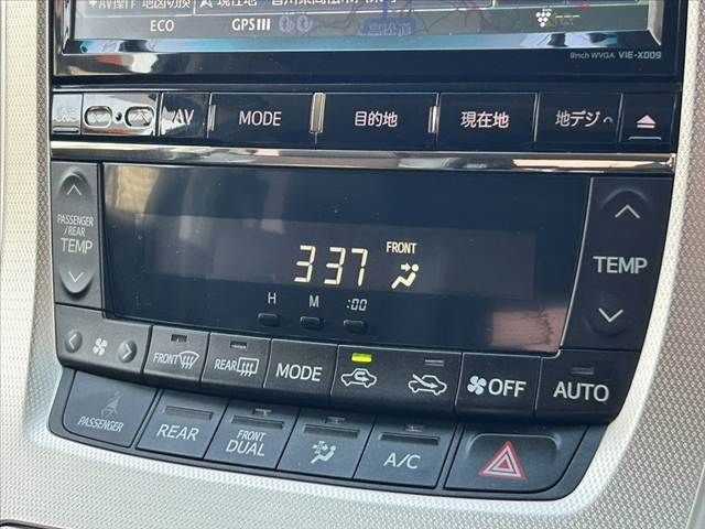 TOYOTA ALPHARD 2013 Image 31