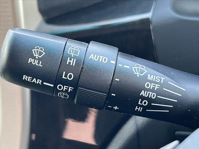 TOYOTA ALPHARD 2013 Image 31