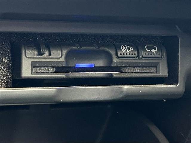 TOYOTA ALPHARD 2013 Image 31