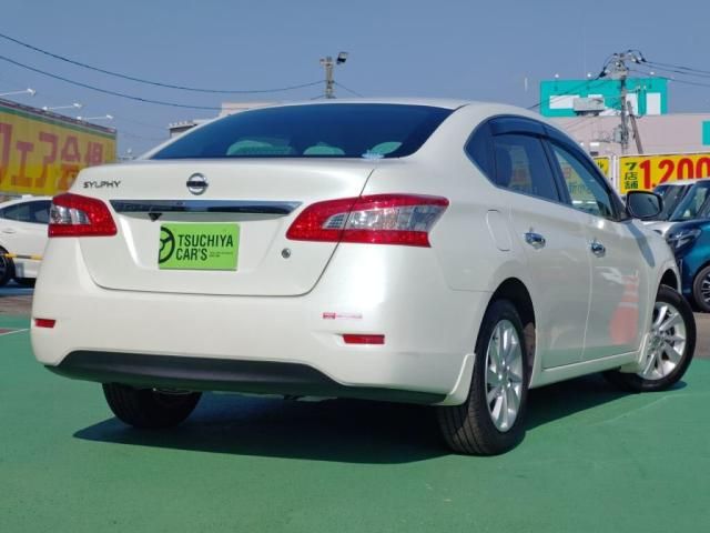 NISSAN SYLPHY 2013 Image 31