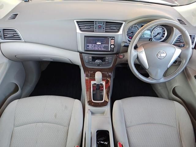 NISSAN SYLPHY 2013 Image 31