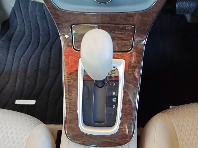 NISSAN SYLPHY 2013 Image 31