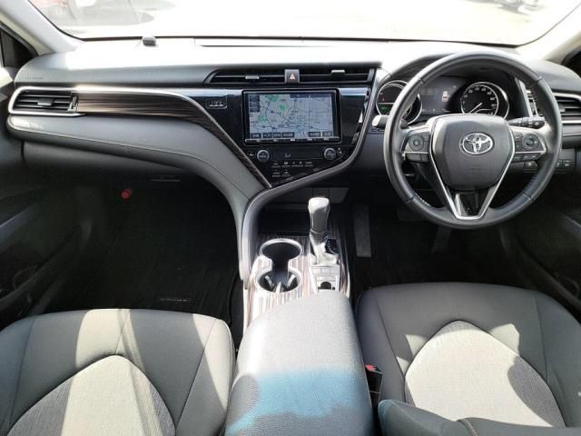 TOYOTA CAMRY HYBRID 2018 Image 31