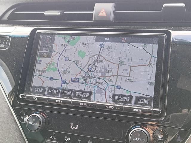 TOYOTA CAMRY HYBRID 2018 Image 31