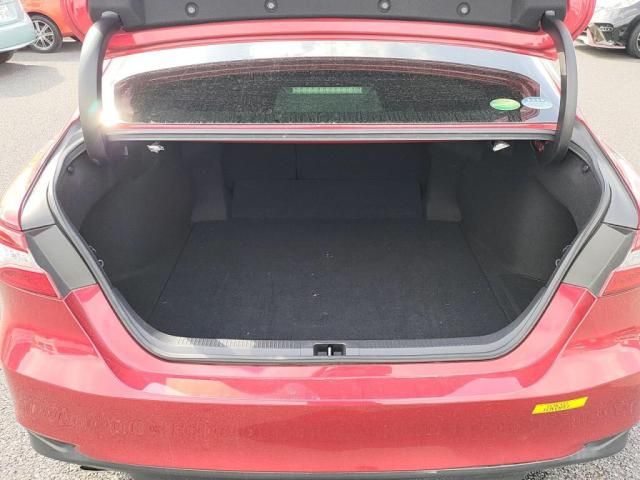 TOYOTA CAMRY HYBRID 2018 Image 31