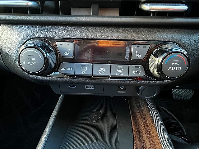 NISSAN AURA 2022 Image 31