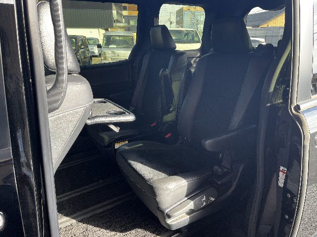 TOYOTA VOXY 4WD 2020 Image 31