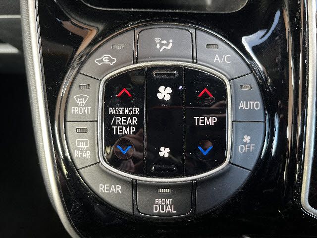 TOYOTA VOXY 4WD 2020 Image 31