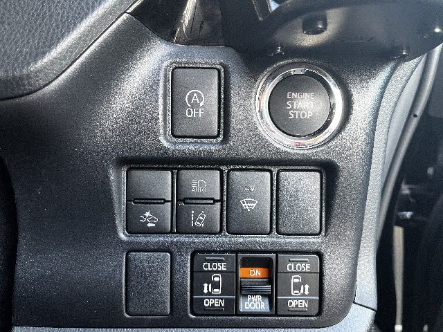 TOYOTA VOXY 4WD 2020 Image 31