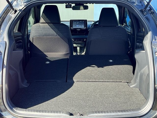 TOYOTA YARIS HYBRID 2023 Image 31