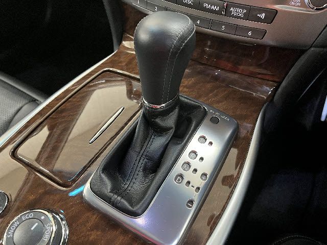 NISSAN FUGA 2023 Image 31