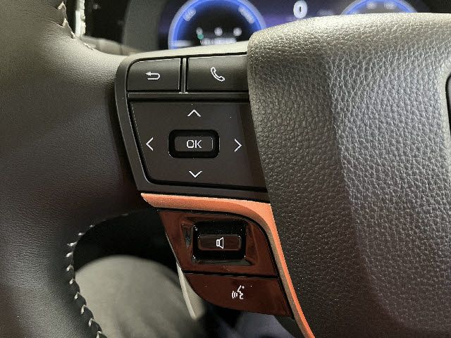 TOYOTA CROWN ESTATE 4WD 2025 Image 31