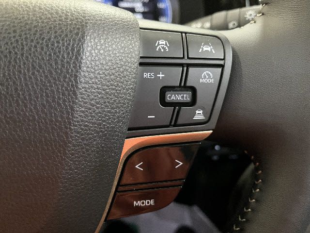 TOYOTA CROWN ESTATE 4WD 2025 Image 31