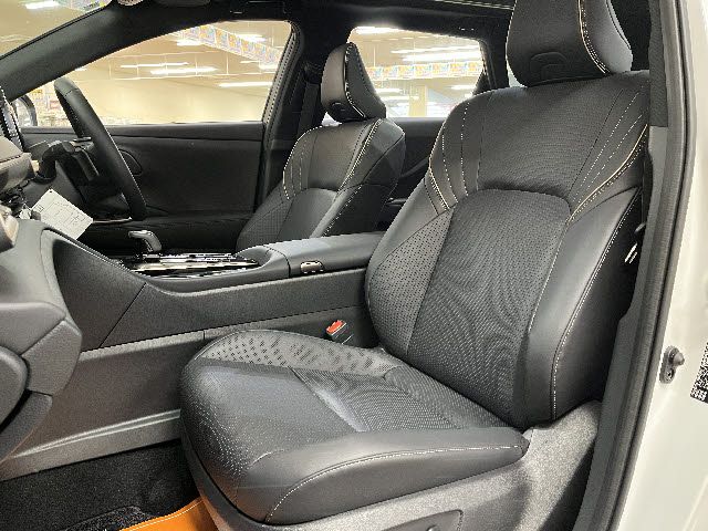 TOYOTA CROWN ESTATE 4WD 2025 Image 31