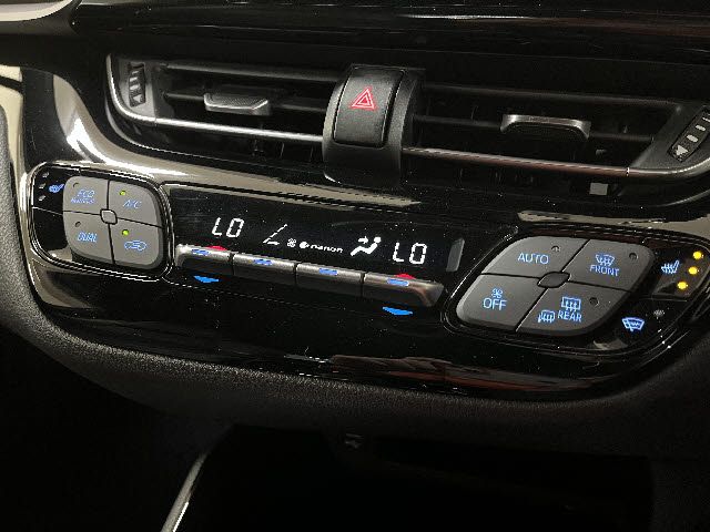 TOYOTA C-HR 2020 Image 31