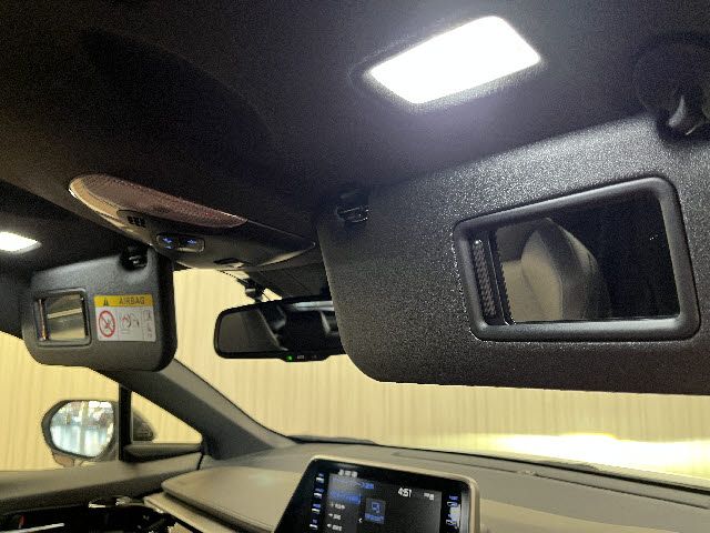 TOYOTA C-HR 2020 Image 31