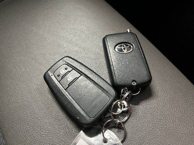 TOYOTA C-HR 2020 Image 31