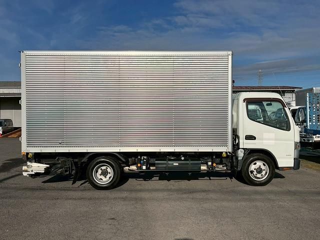 MITSUBISHI CANTER 2019 Image 31