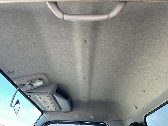 MITSUBISHI CANTER 2019 Image 31